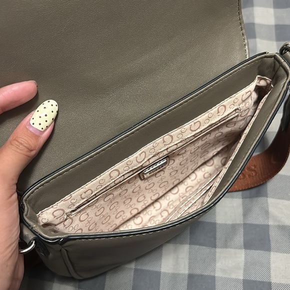 Guess Los Angeles Zimmerman Logo Crossbody - Picture 5 of 13